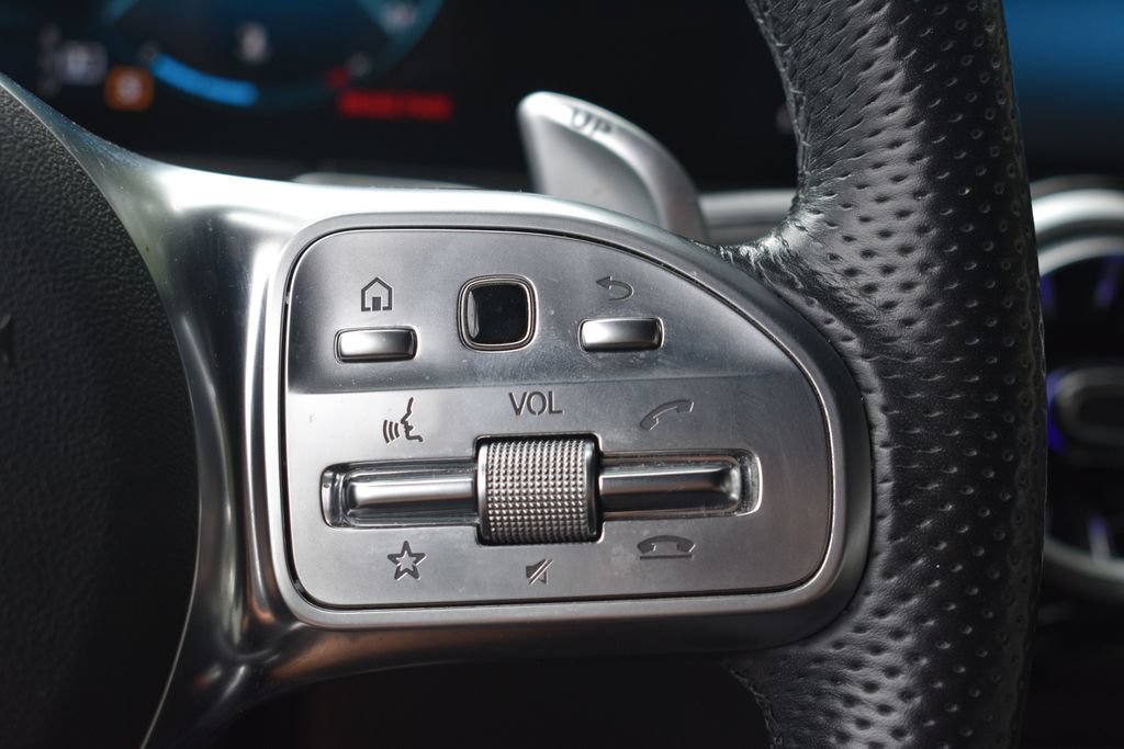 Used 2022 Mercedes-Benz GLB 35 AMG 4MATIC image 16