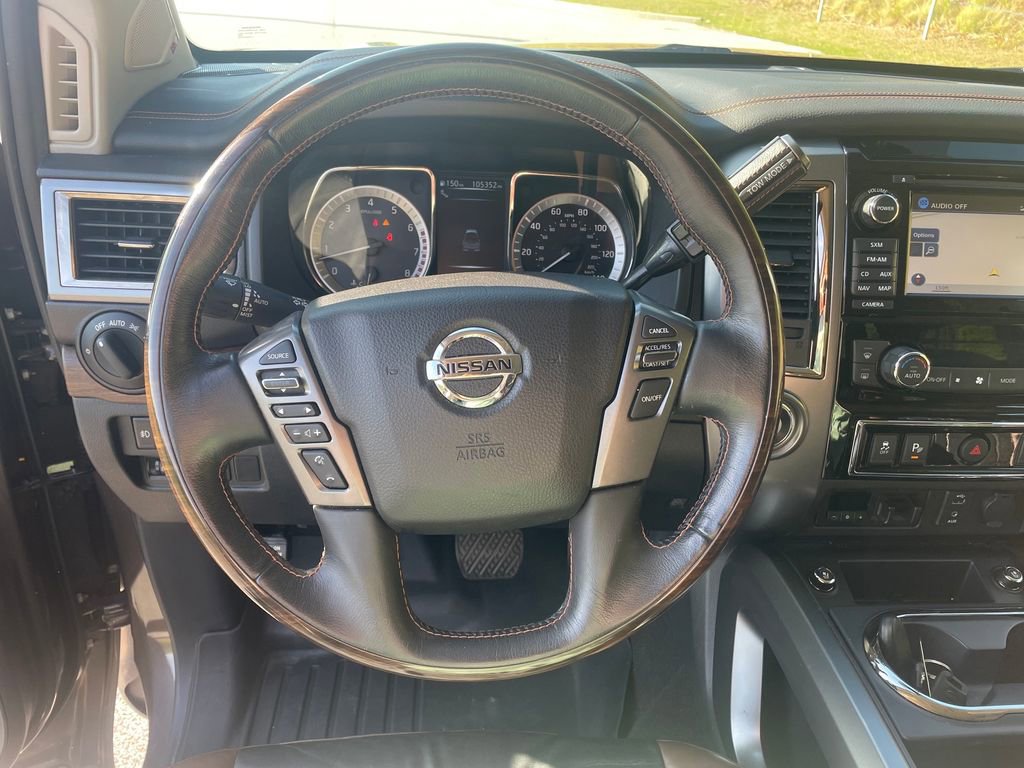 Used 2018 Nissan Titan Platinum Reserve w/ Platinum Utility Package RWD image 13