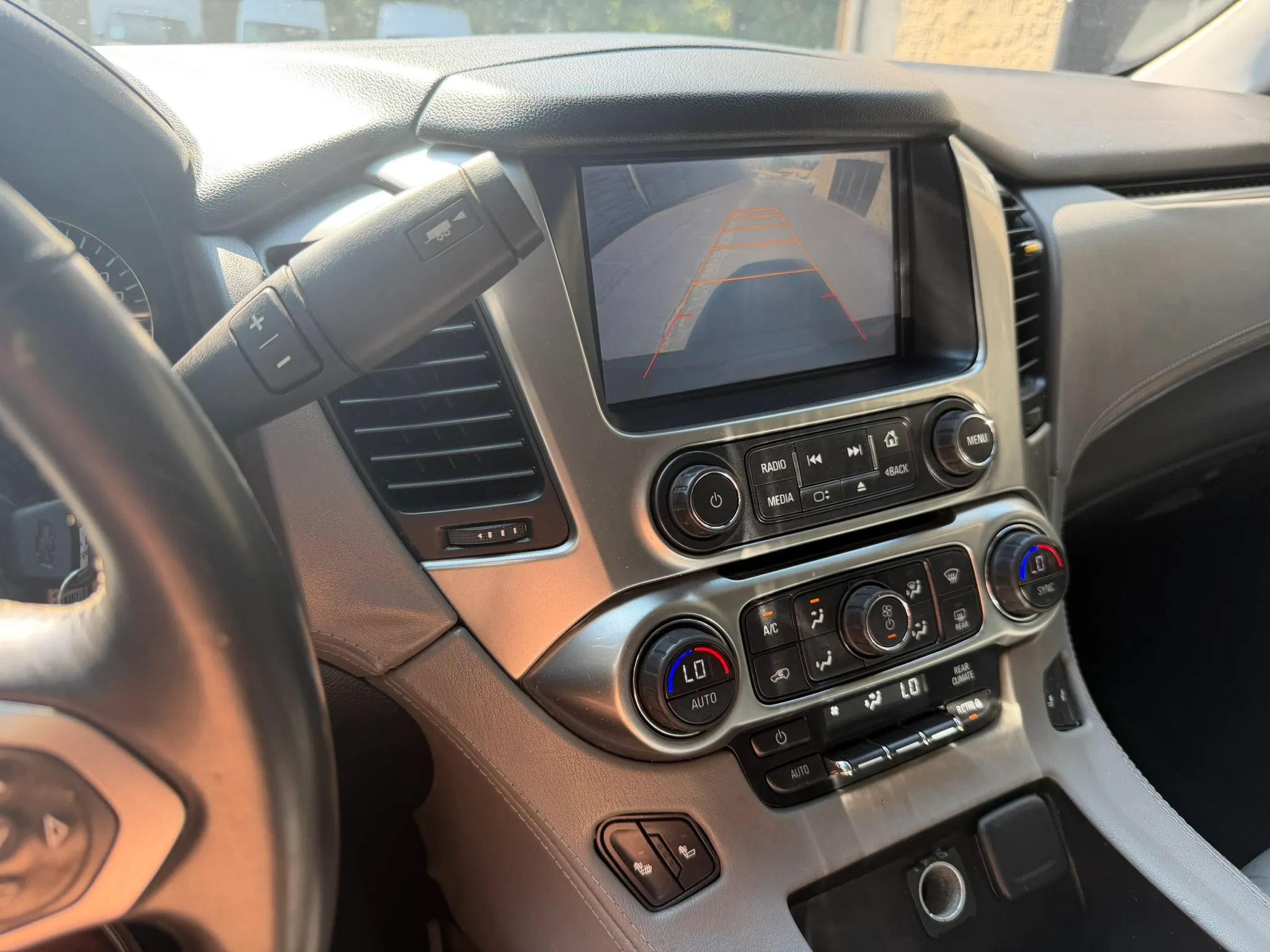 Used 2015 Chevrolet Tahoe LT RWD image 39