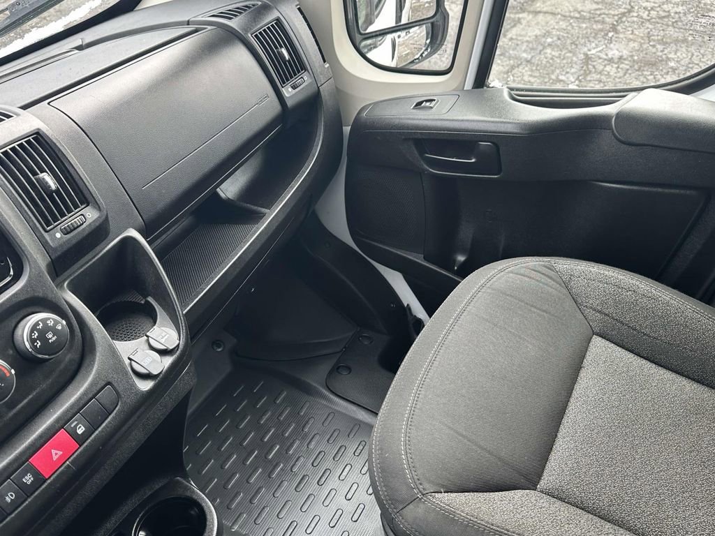 Used 2019 RAM ProMaster 3500 w/ Premium Appearance Group image 31