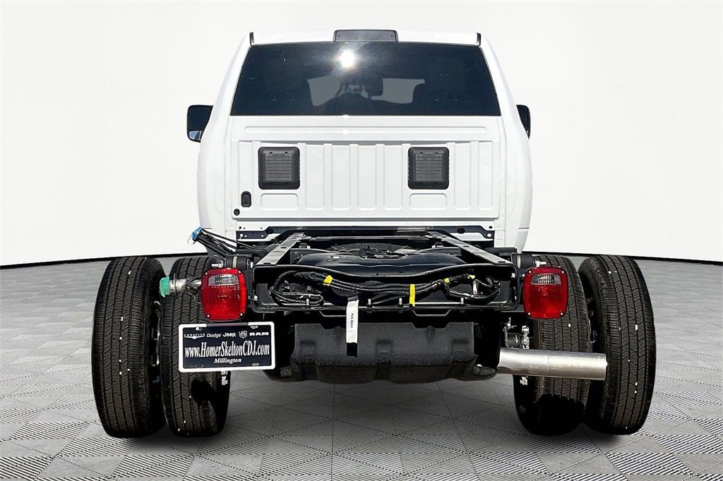 New 2026 RAM 3500 Tradesman w/ Chrome Appearance Group image 4