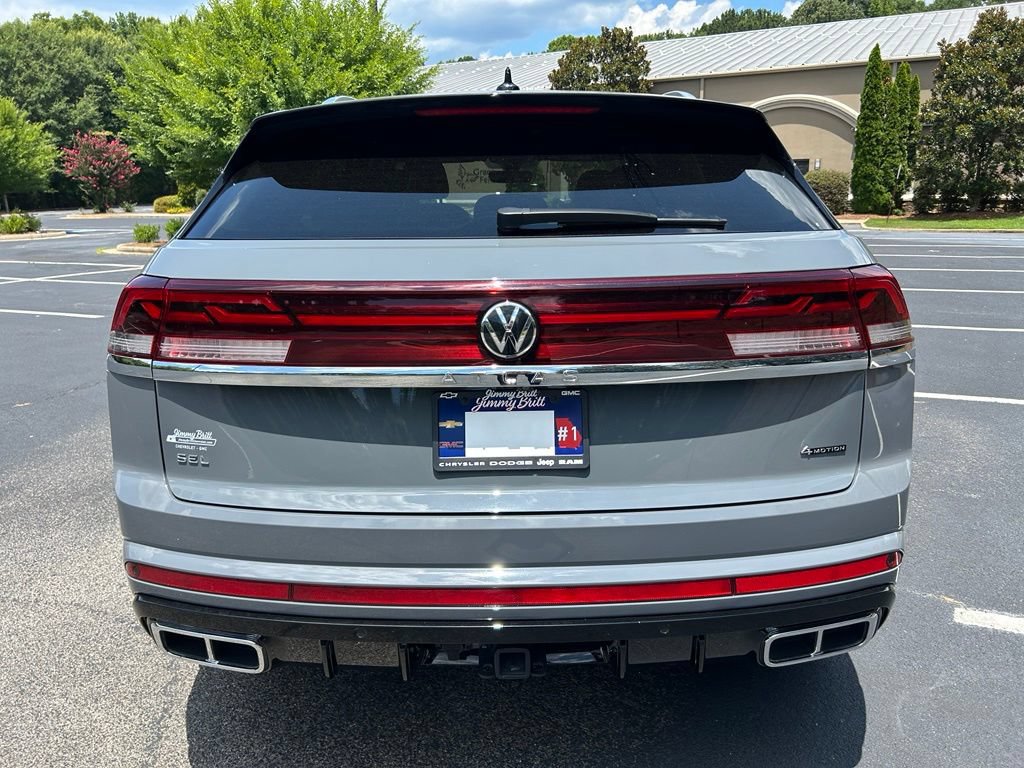 Used 2024 Volkswagen Atlas Cross Sport SEL R-Line AWD/4WD image 20