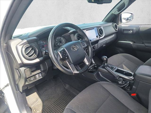 Certified 2019 Toyota Tacoma TRD Off-Road AWD/4WD image 8