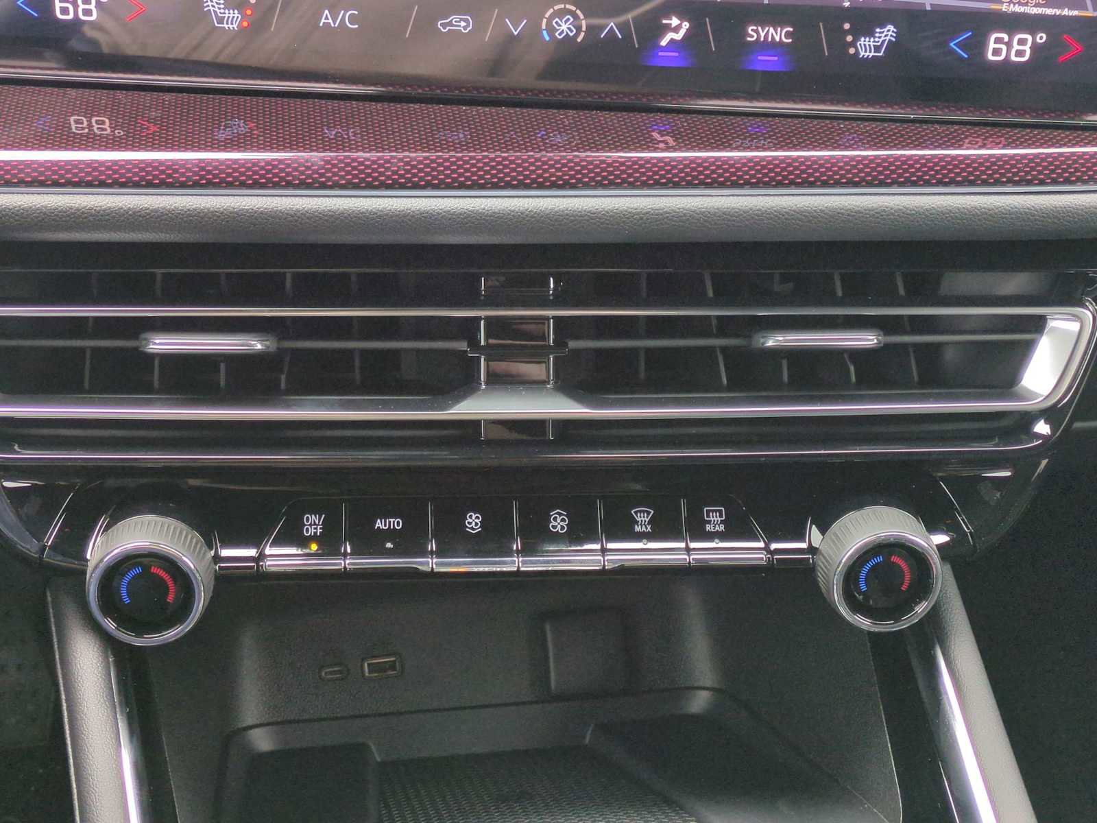 New 2026 Chevrolet Traverse Z71 w/ Enhanced Driving Package image 27