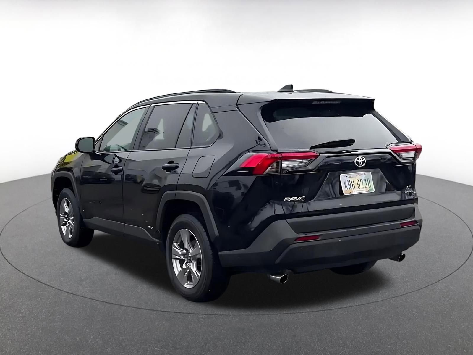 Used 2025 Toyota RAV4 LE image 11