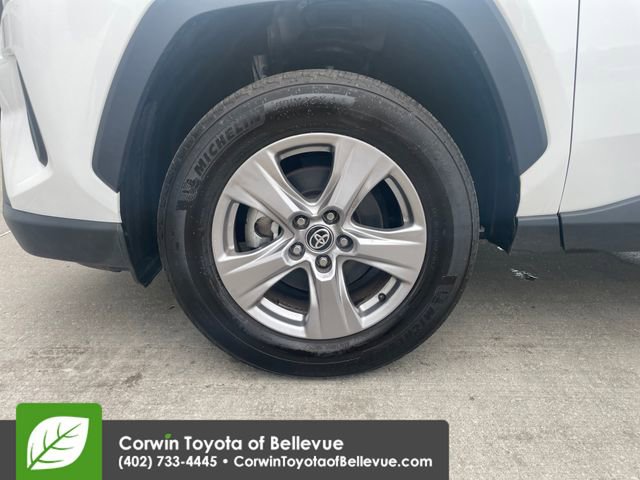 Used 2025 Toyota RAV4 XLE AWD/4WD image 27