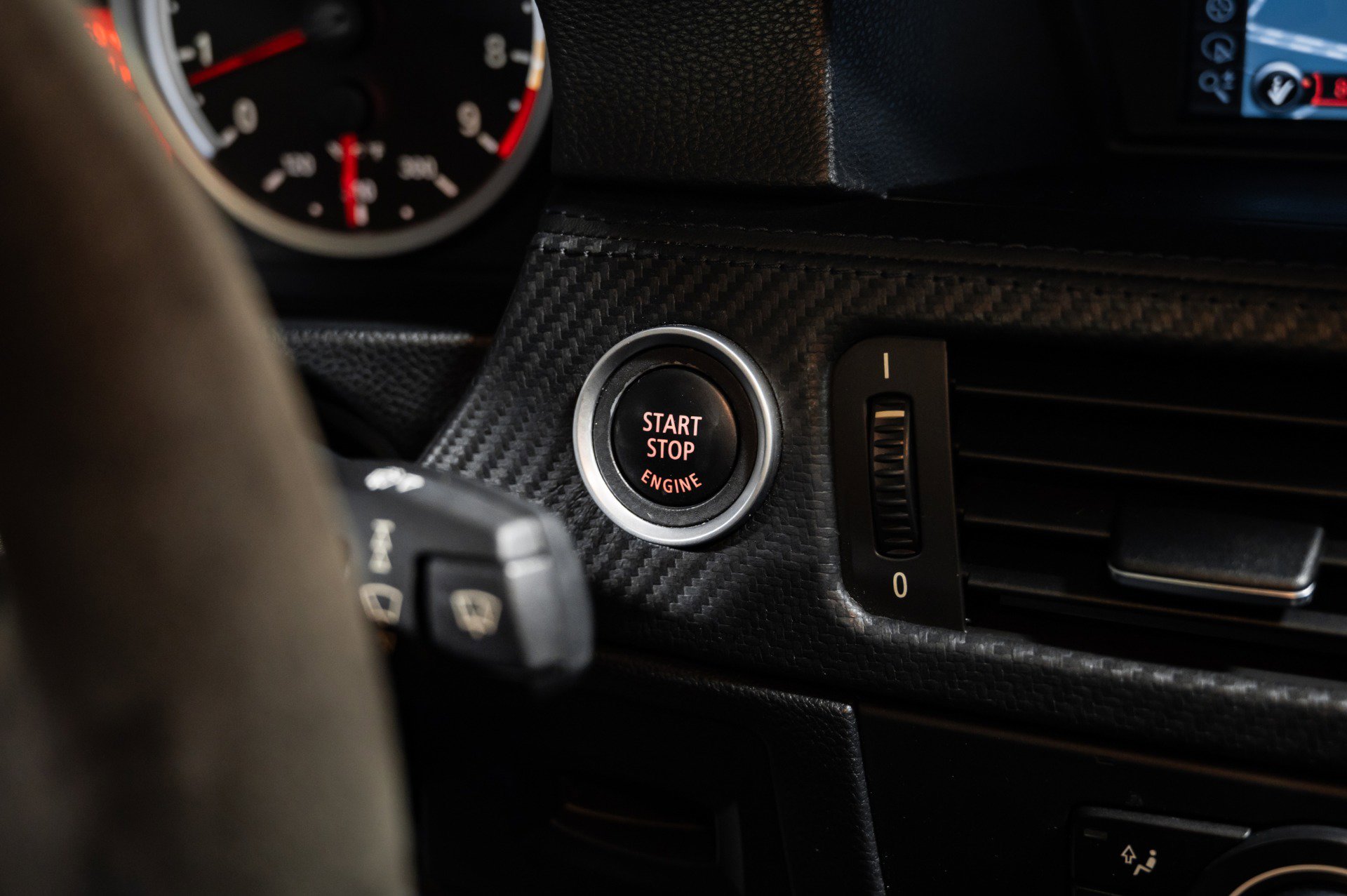 Used 2011 BMW M3 Coupe image 23