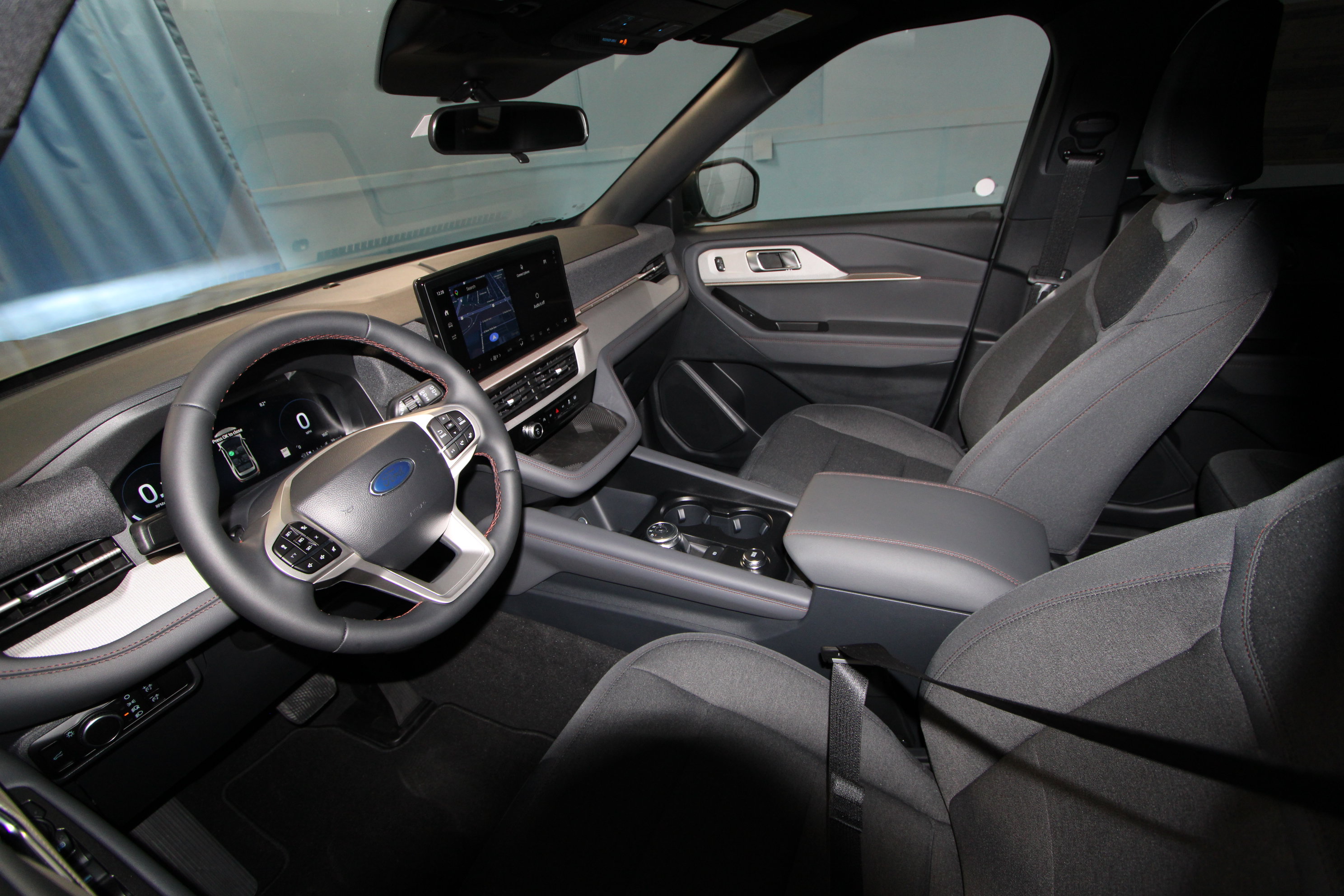 New 2027 Ford Explorer Active AWD/4WD image 2