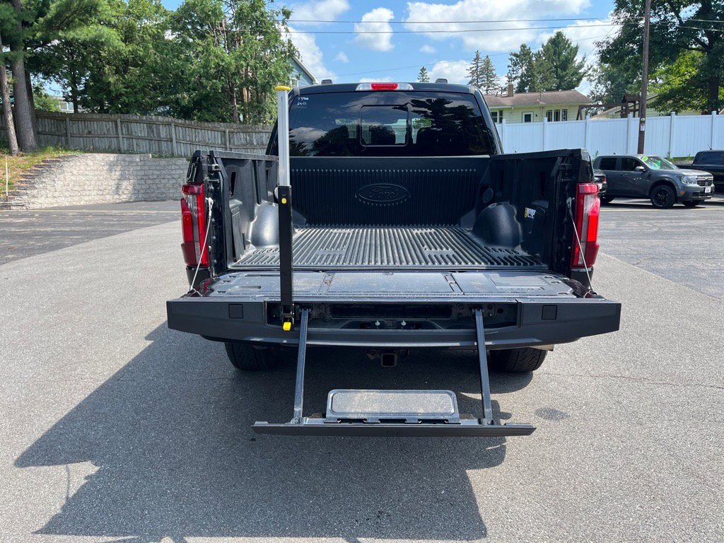 Used 2024 Ford F150 King Ranch w/ FX4 Off-Road Package image 8