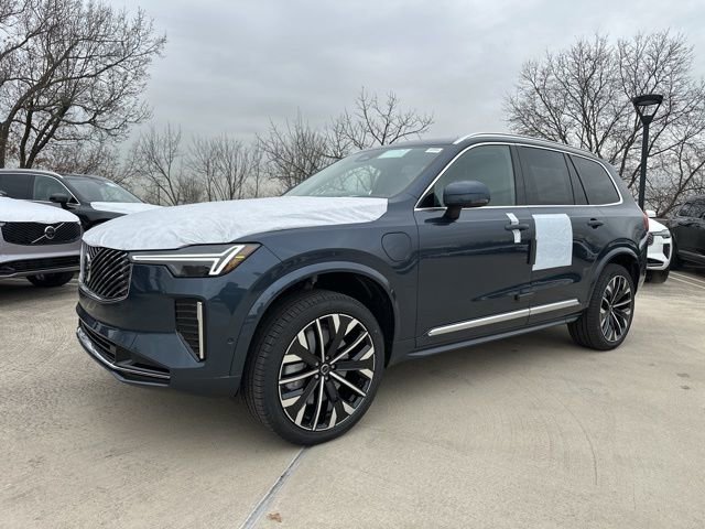 New 2026 Volvo XC90 T8 Plus w/ Protection Package Premier image 3