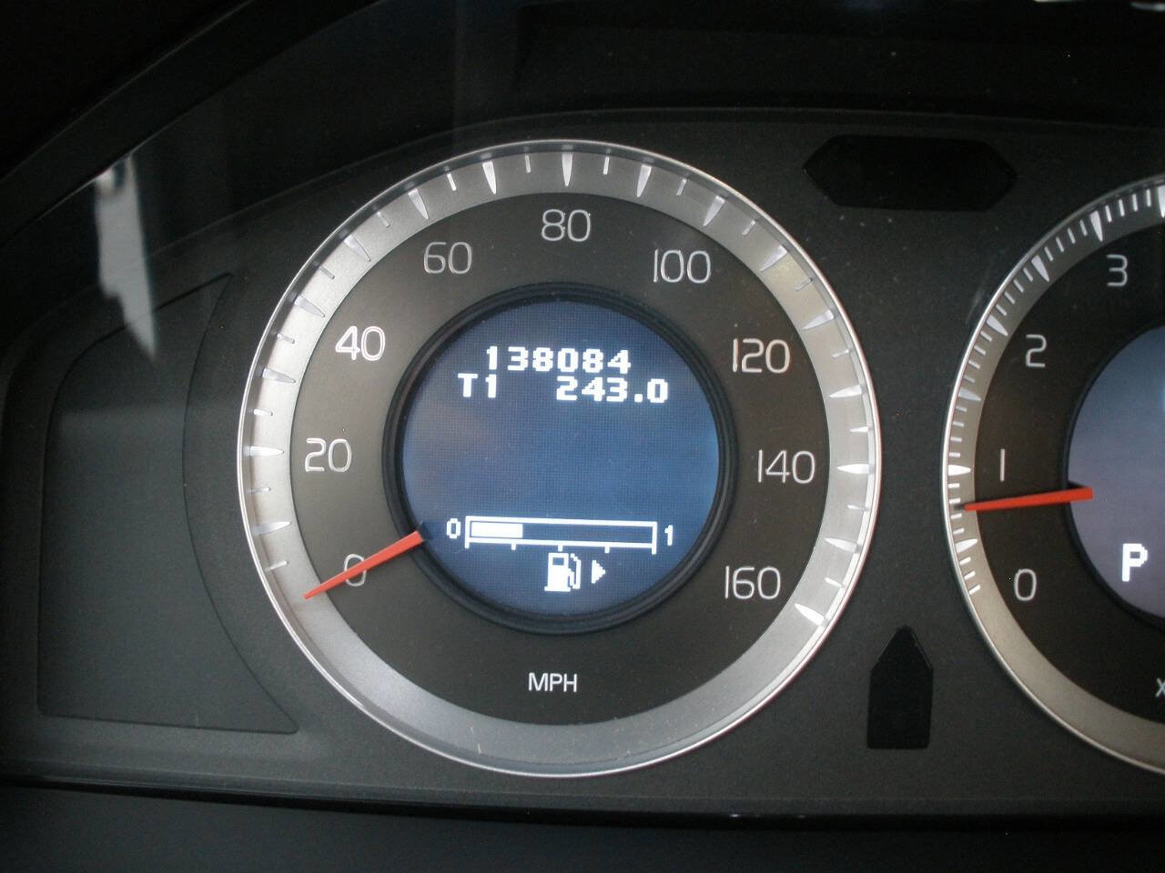 Used 2010 Volvo S80 3.2 image 36