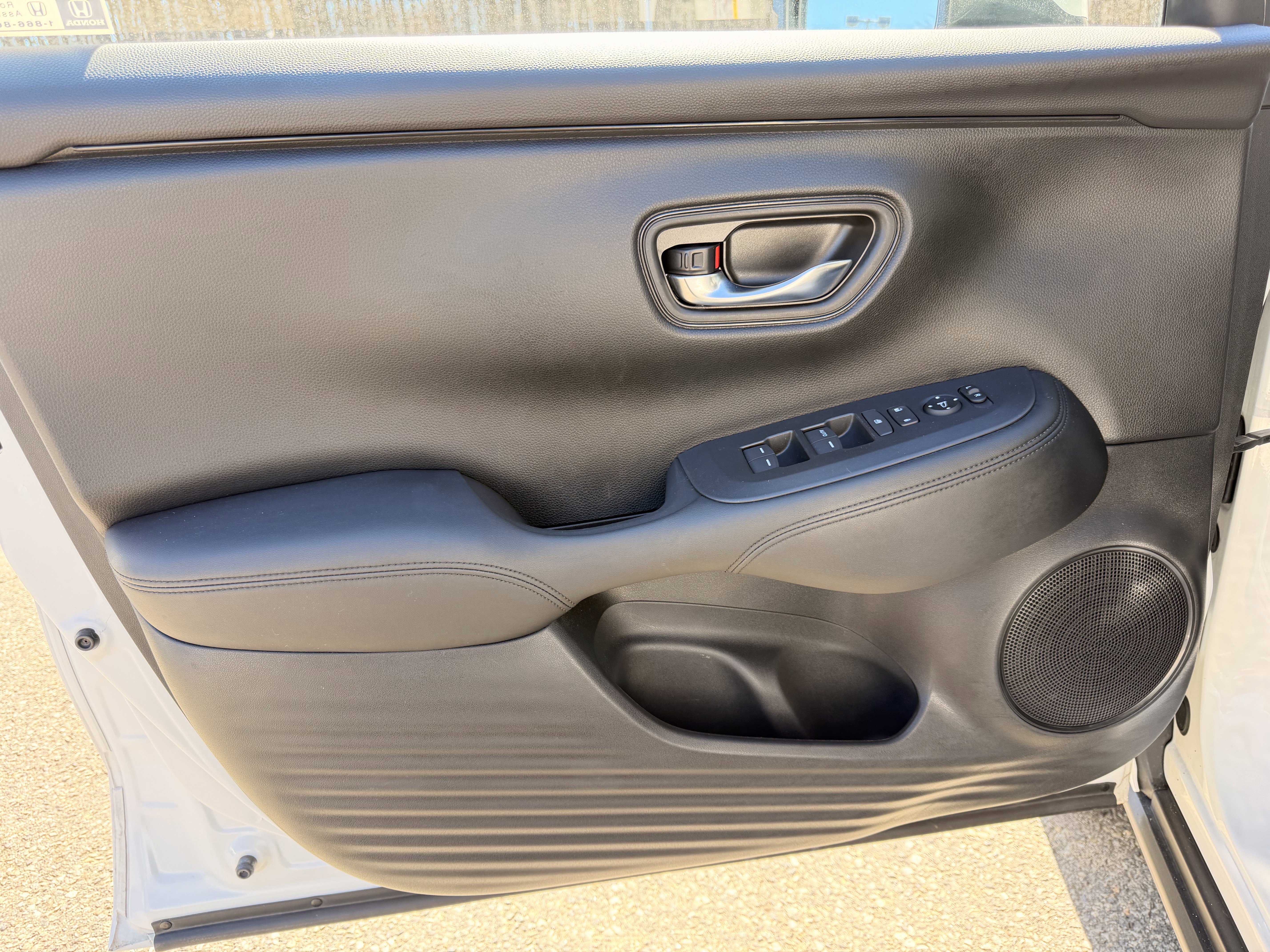 Certified 2024 Honda HR-V LX image 12