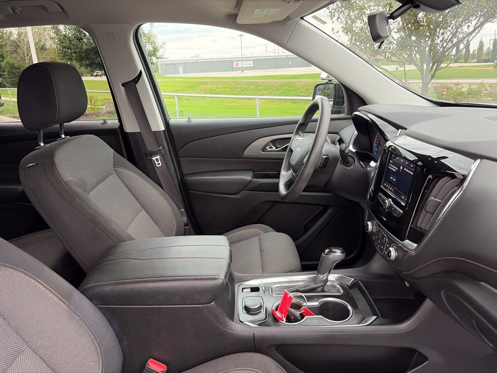 Used 2020 Chevrolet Traverse LS FWD image 28