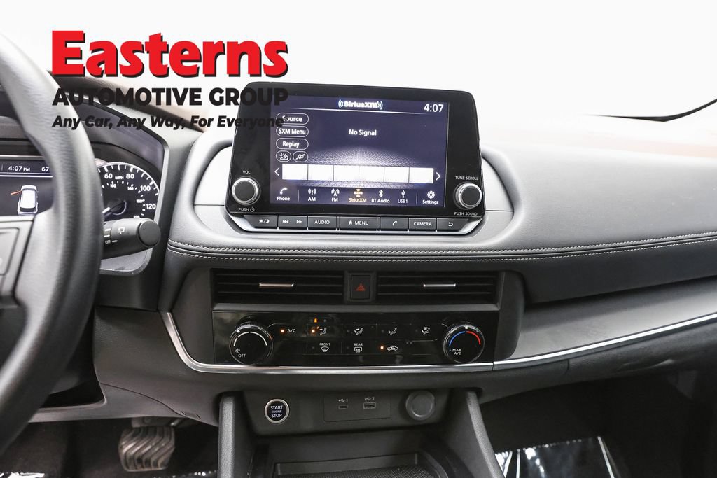 Used 2023 Nissan Rogue S AWD/4WD image 13