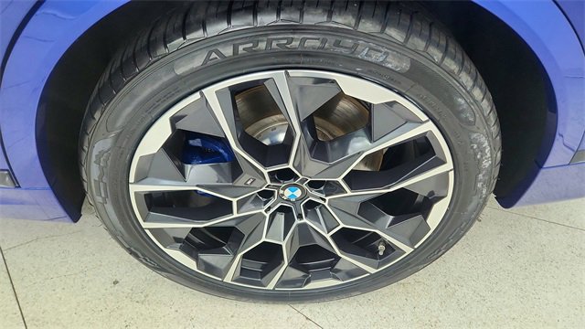 Used 2025 BMW X7 M60i image 63