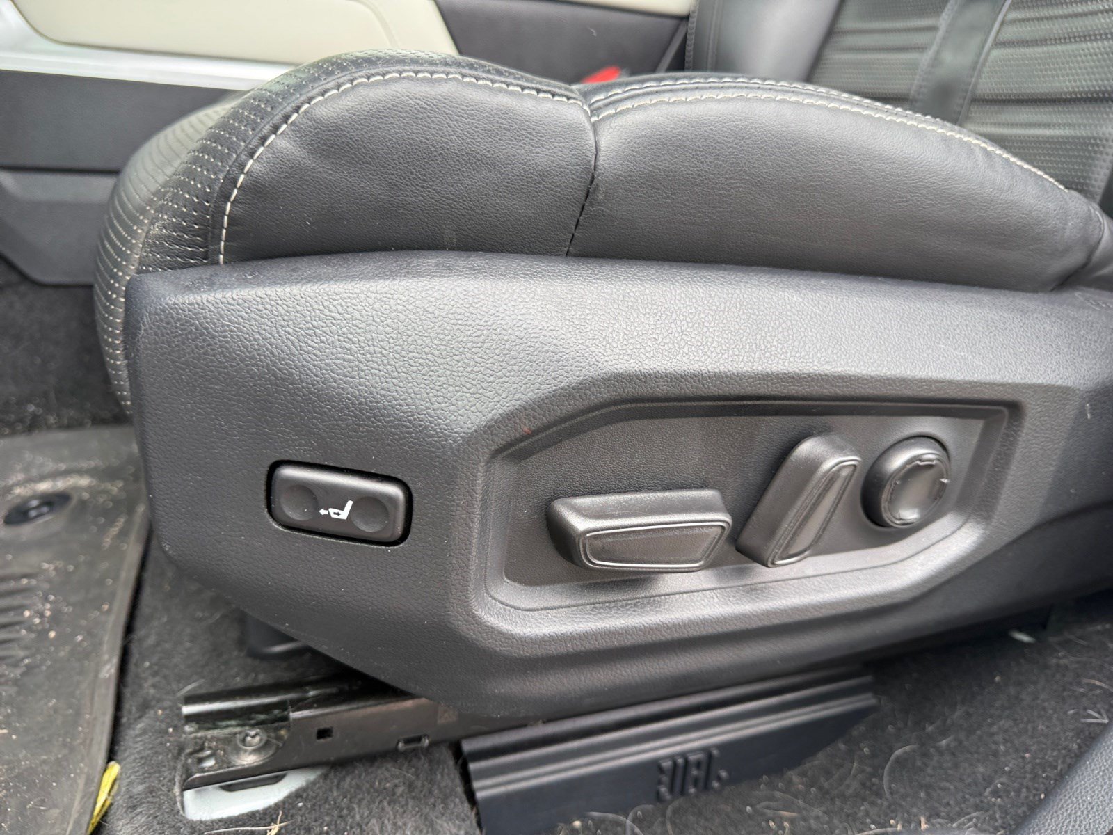 Used 2024 Toyota Sequoia Capstone AWD/4WD image 14