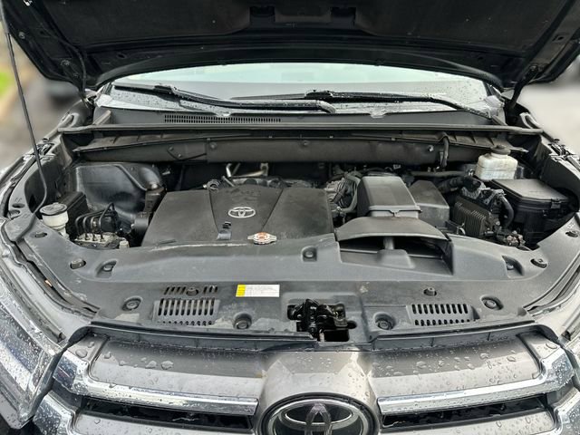 Used 2019 Toyota Highlander Limited image 28
