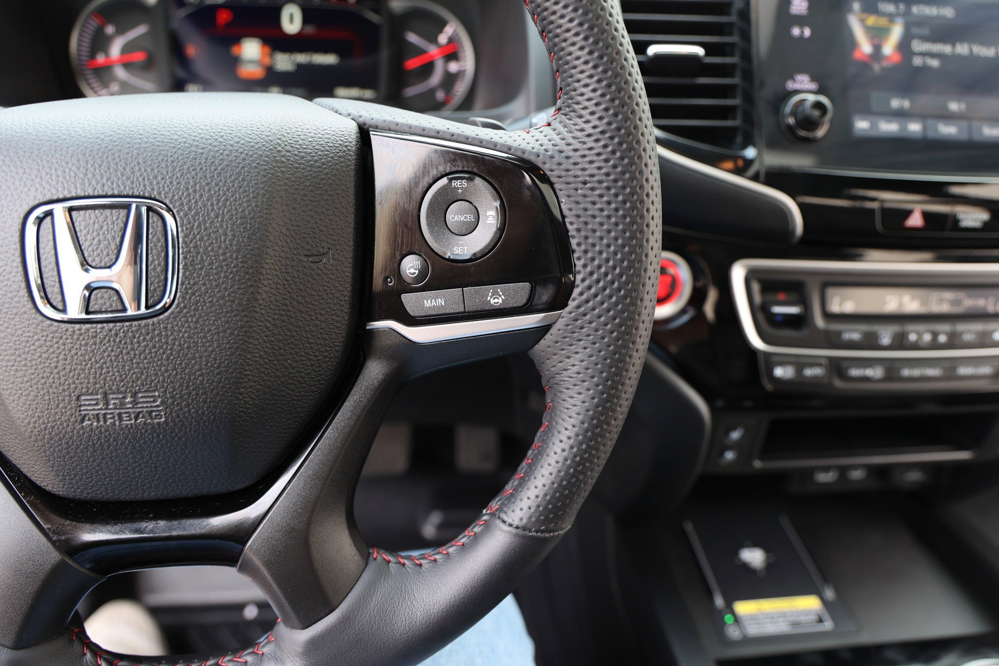 Used 2024 Honda Passport Black Edition image 19