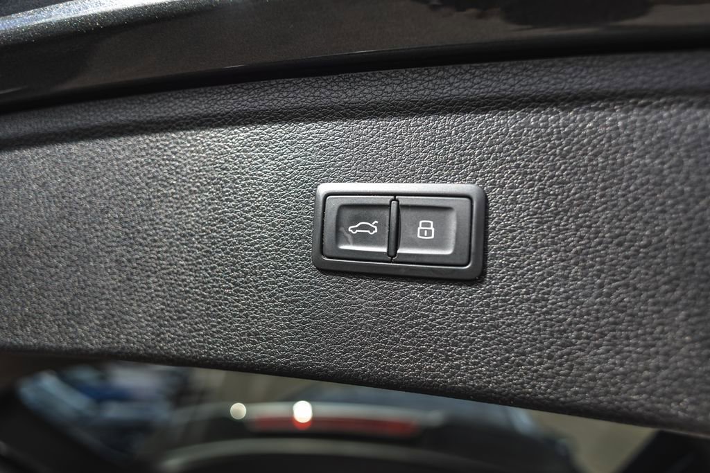 Used 2023 Audi Q5 2.0T Premium Plus w/ Premium Plus Package AWD/4WD image 34