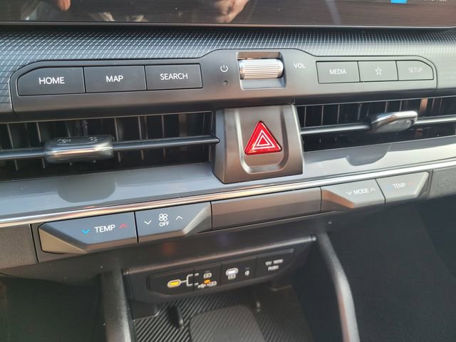 Used 2025 Kia K4 GT-Line w/ GT-Line Premium Package image 24