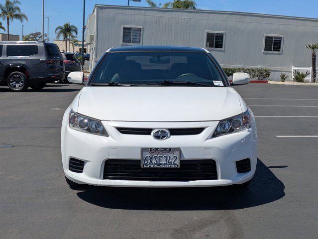 Used 2013 Scion tC FWD image 2