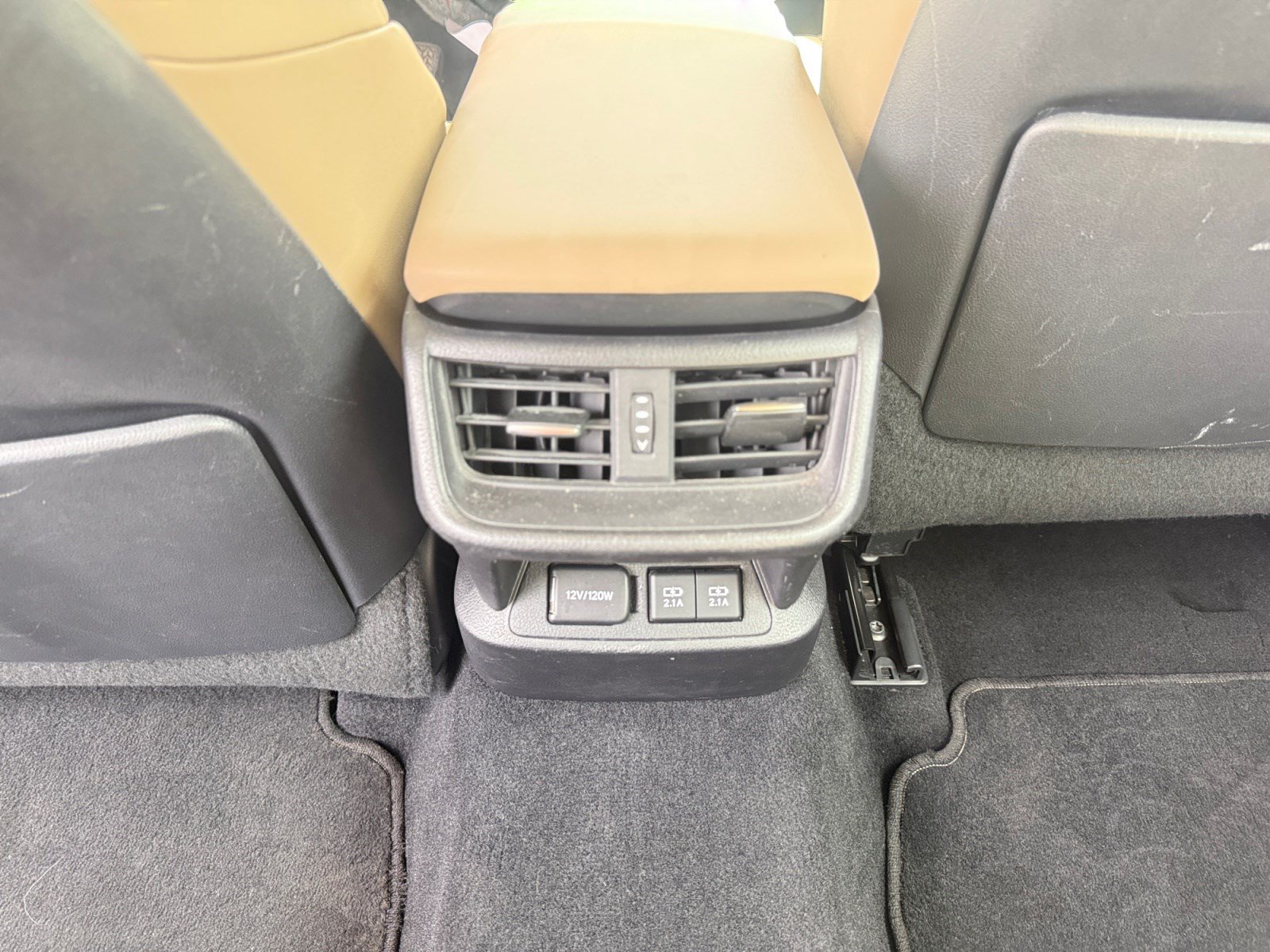 Used 2020 Lexus ES 300h w/ Premium Package FWD image 30