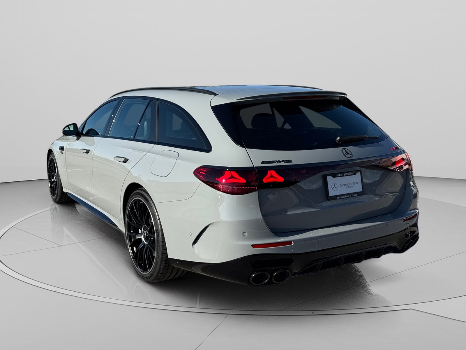 New 2026 Mercedes-Benz E 53 AMG 4MATIC Sedan image 3