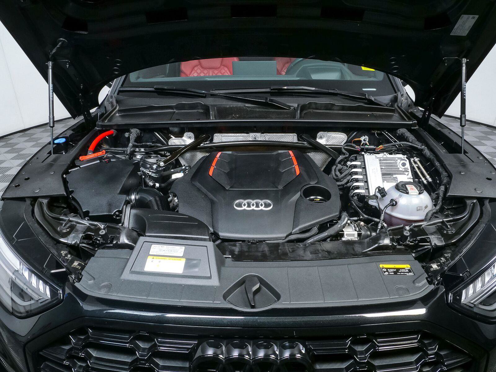 Used 2024 Audi SQ5 Prestige w/ Prestige Package AWD/4WD image 35
