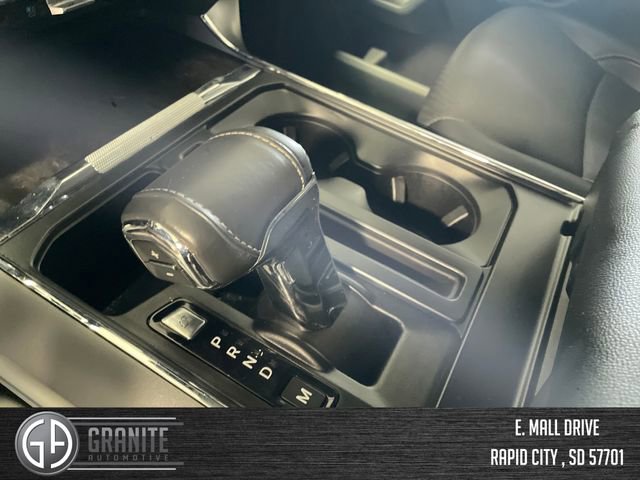 Used 2022 Ford F150 Lariat w/ Equipment Group 502A High AWD/4WD image 13