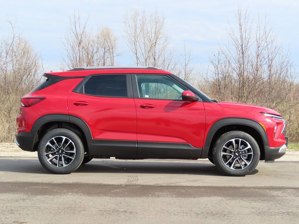 New 2026 Chevrolet TrailBlazer LT w/ Convenience Package AWD/4WD image 2