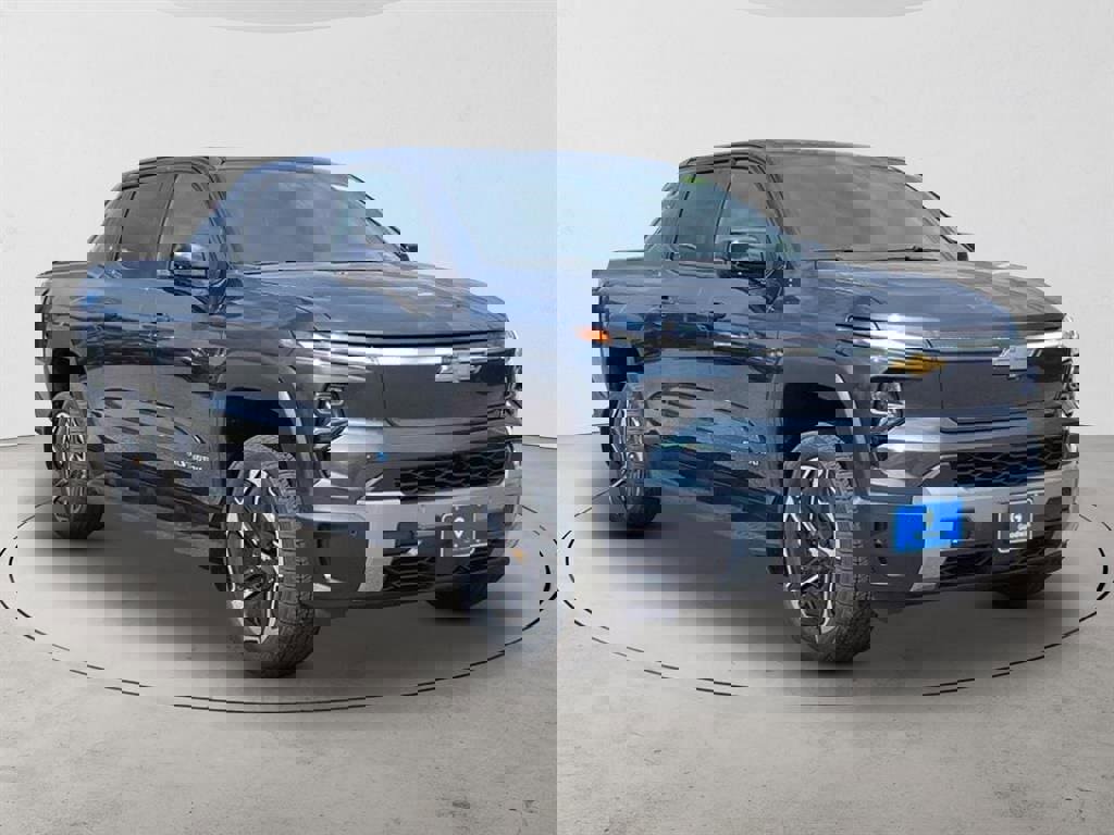 New 2026 Chevrolet Silverado EV LT image 3