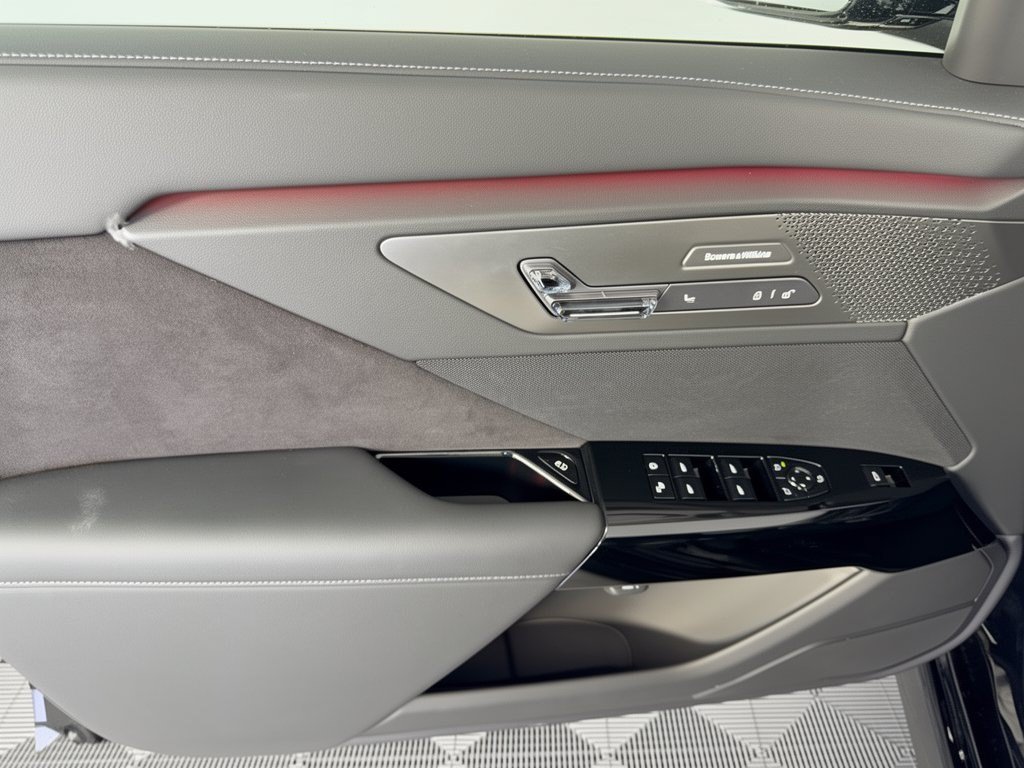 New 2027 BMW 740i w/ Executive Package RWD image 14