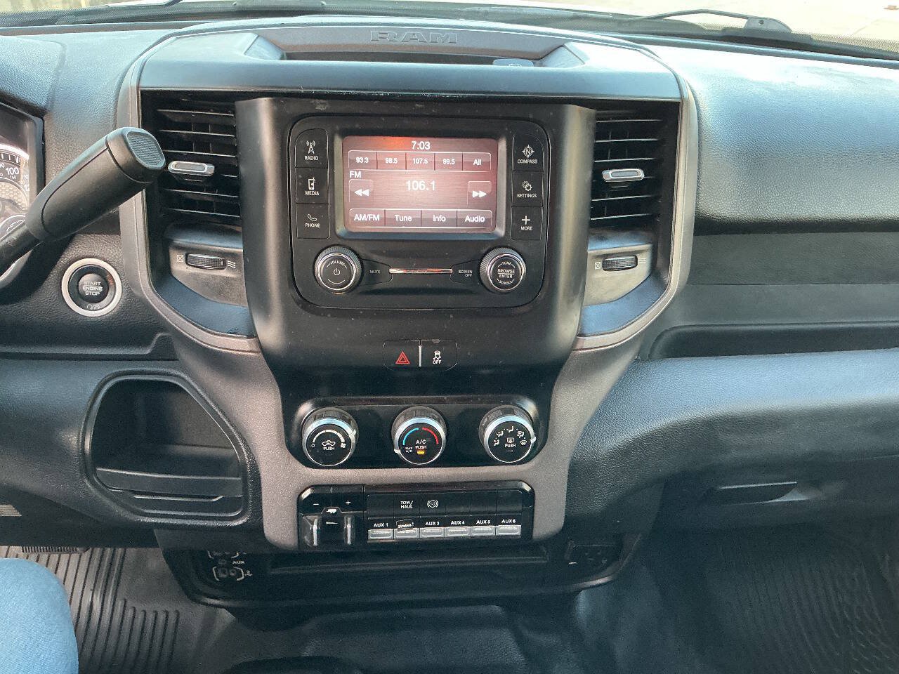 Used 2022 RAM 2500 Tradesman w/ Chrome Appearance Group AWD/4WD image 13