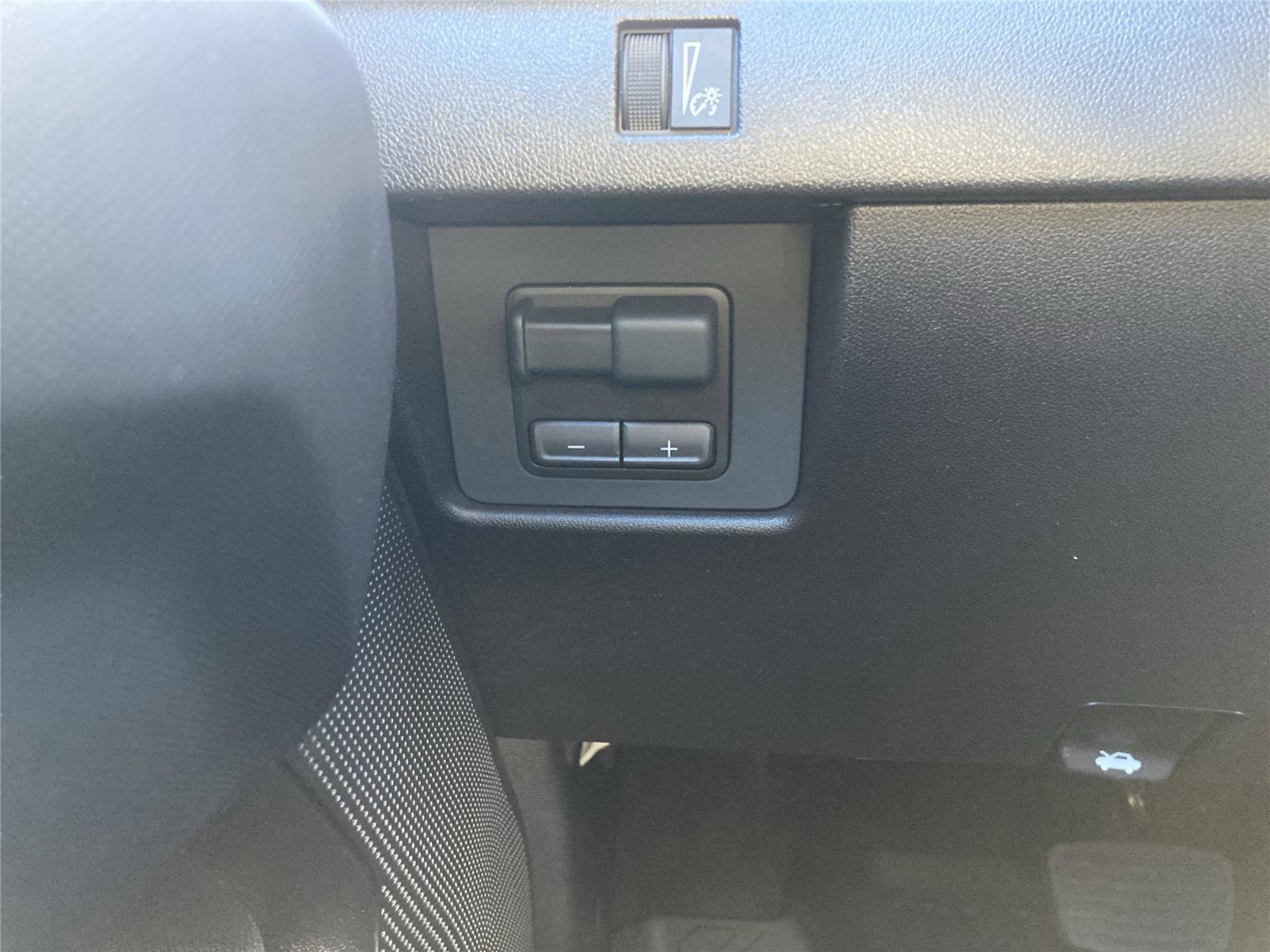 New 2026 GMC Canyon Elevation w/ Convenience Package image 26