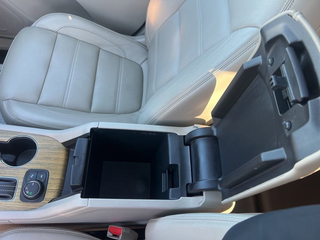 Used 2018 GMC Acadia Denali w/ Technology Package image 40