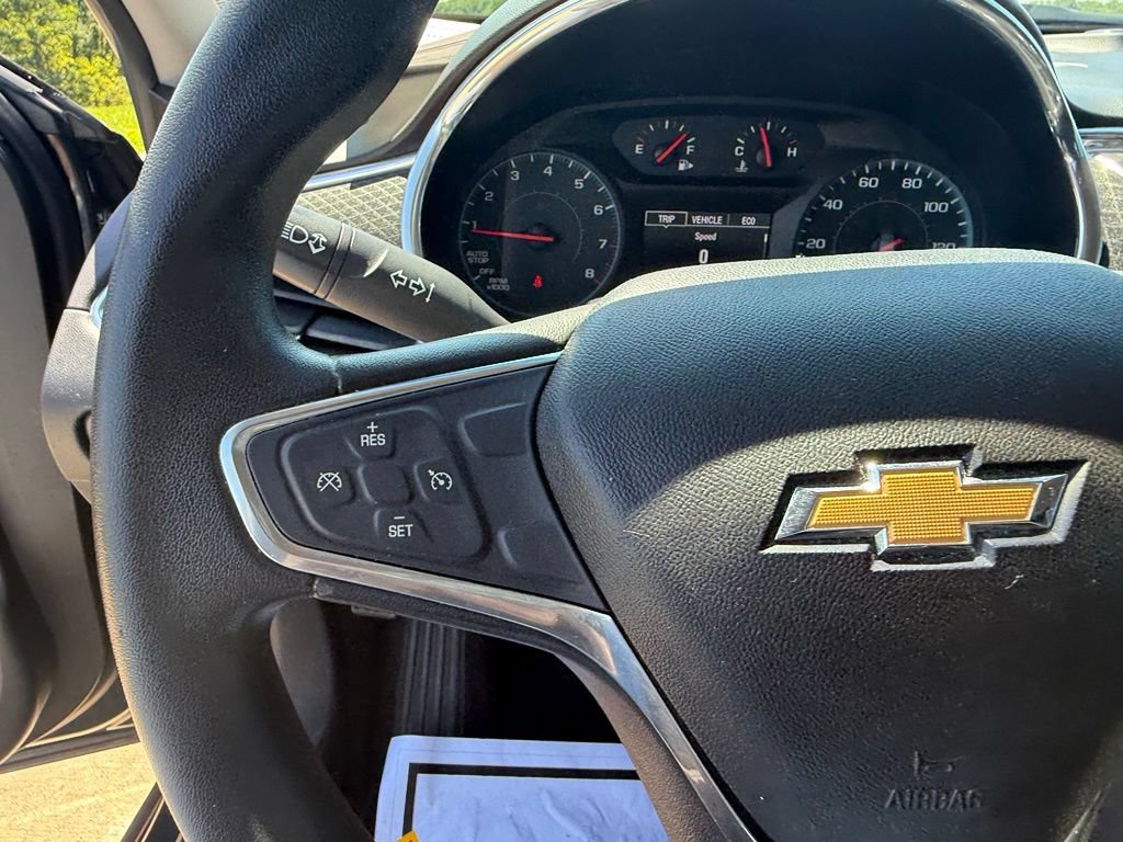 Used 2018 Chevrolet Malibu LT FWD image 30