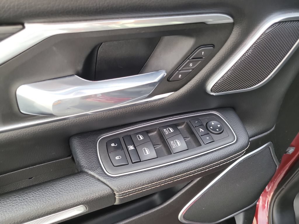 Used 2023 RAM 1500 Laramie AWD/4WD image 17