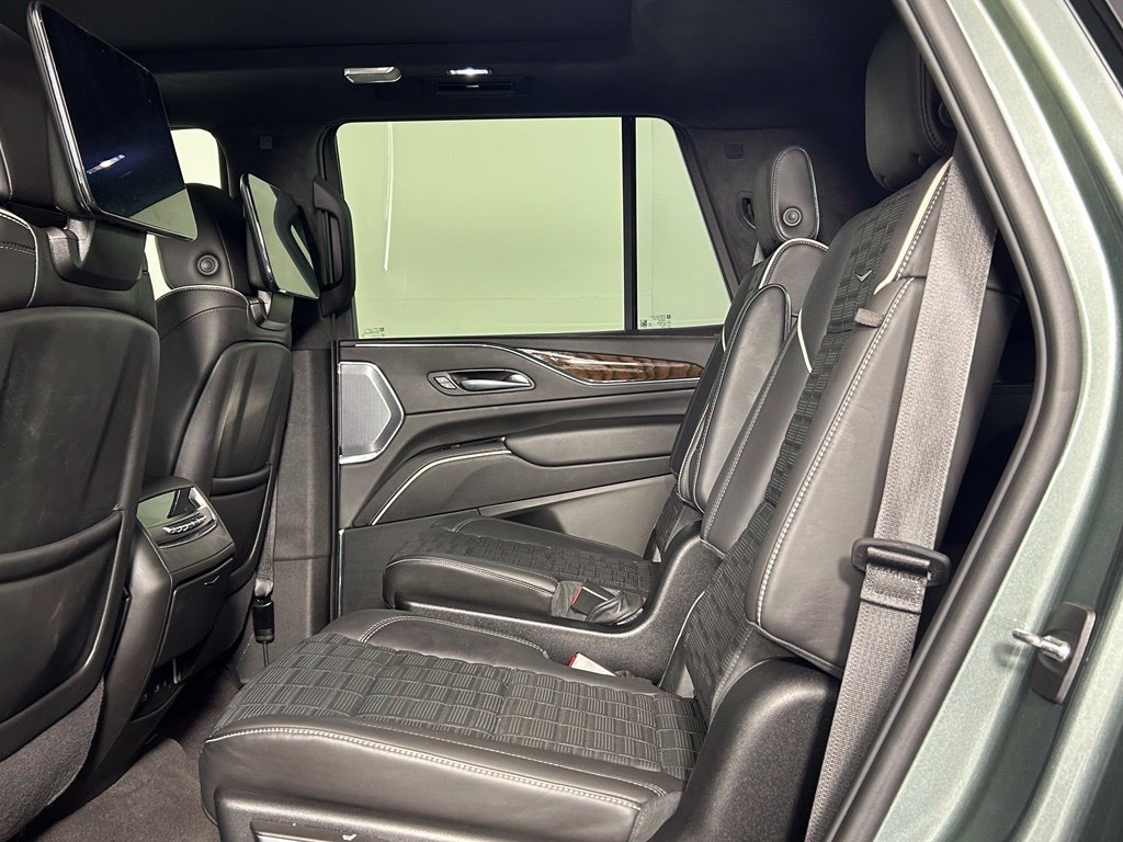 Used 2024 Cadillac Escalade Sport Platinum AWD/4WD image 19