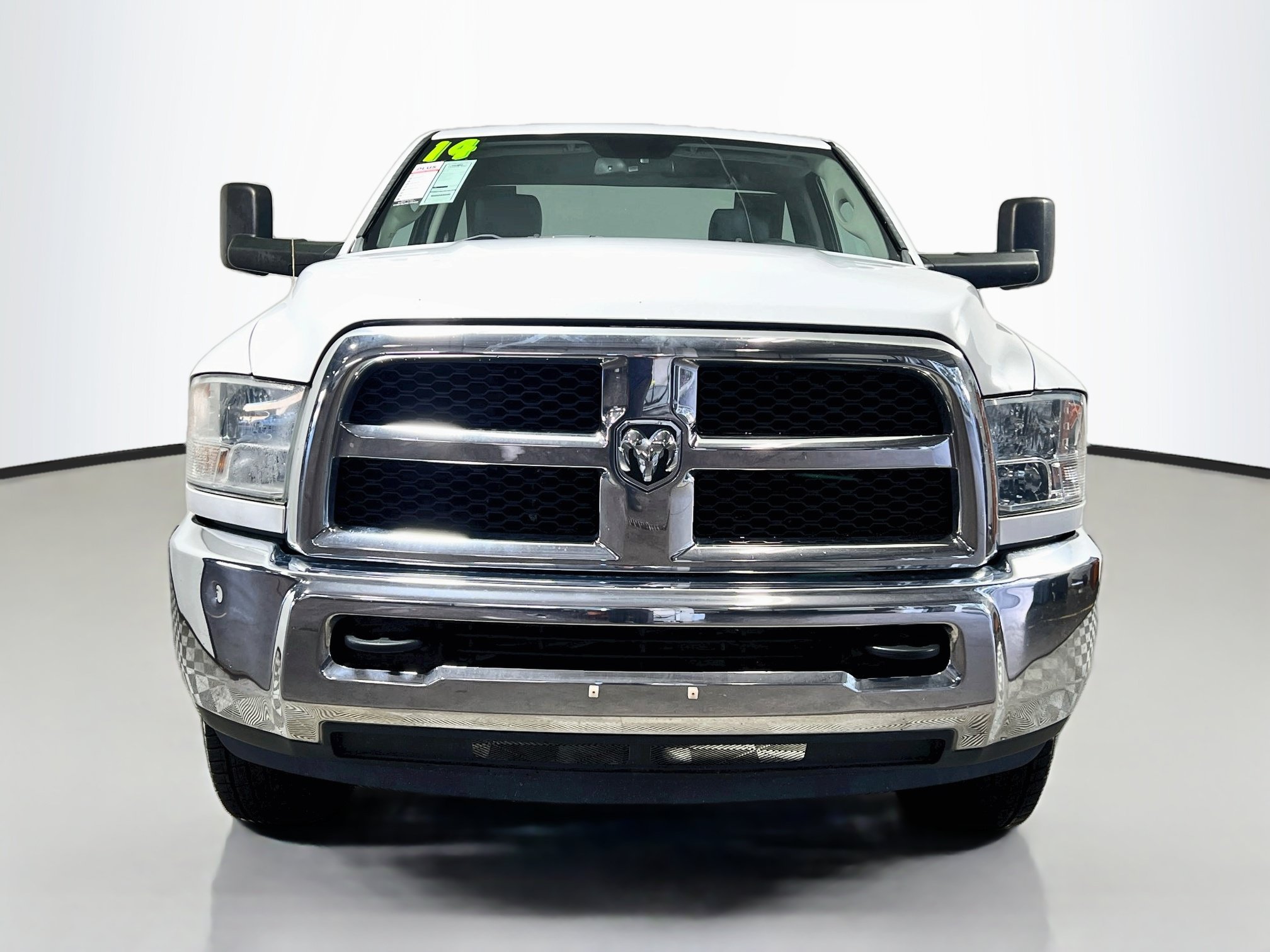 Used 2014 RAM 2500 Tradesman w/ Chrome Appearance Group AWD/4WD image 11
