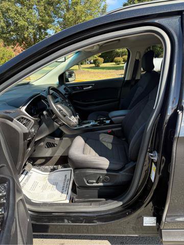 Used 2015 Ford Edge SEL image 10