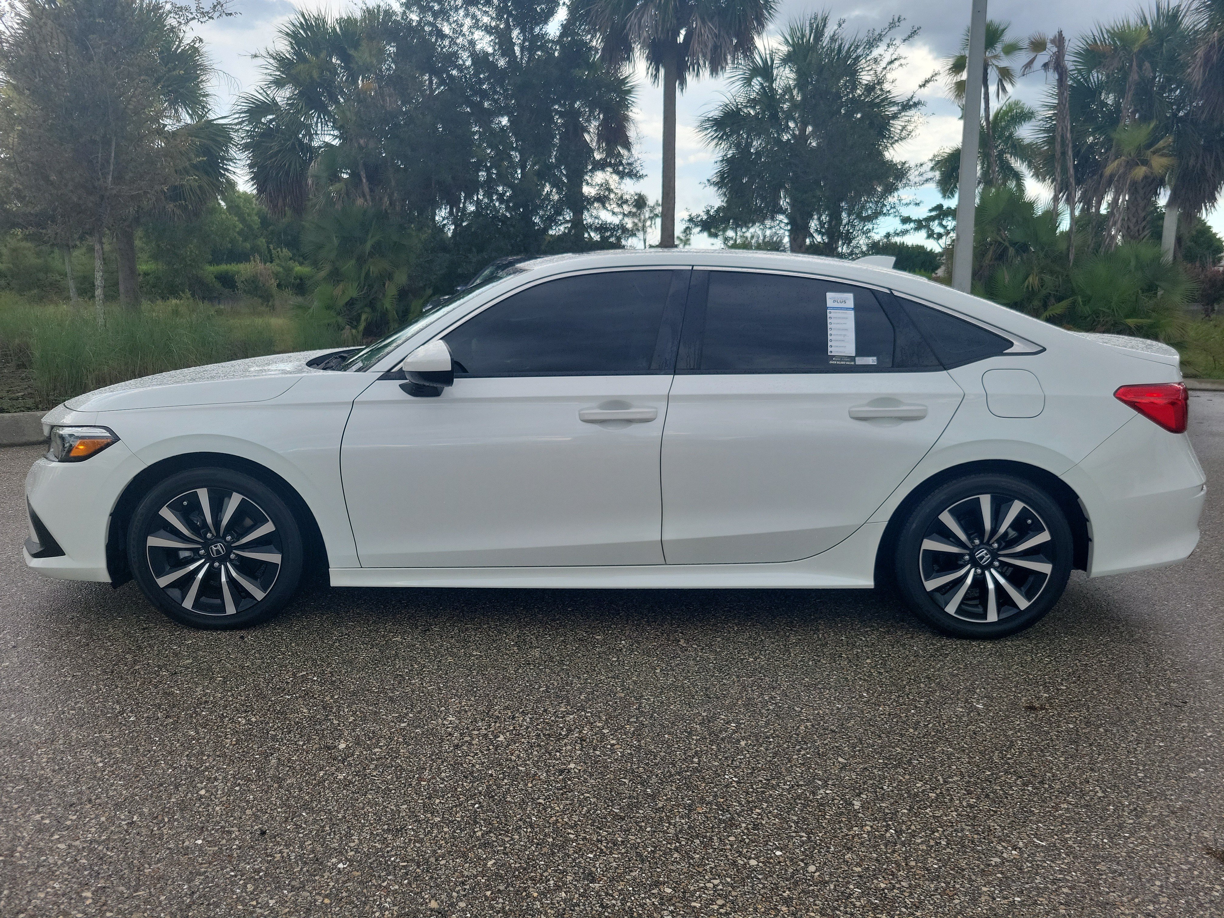 Used 2022 Honda Civic EX image 7