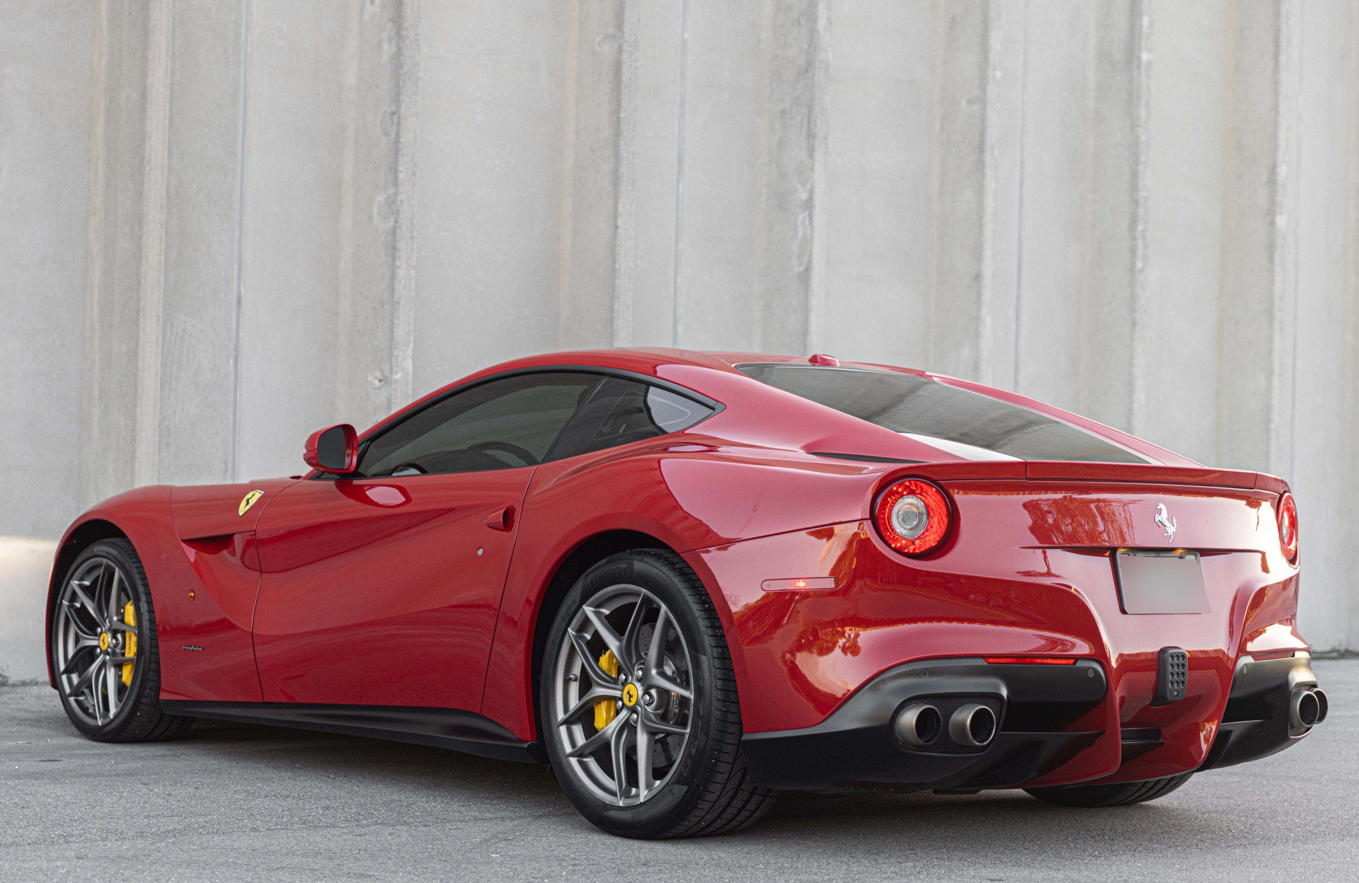 Used 2014 Ferrari F12 Berlinetta RWD image 20