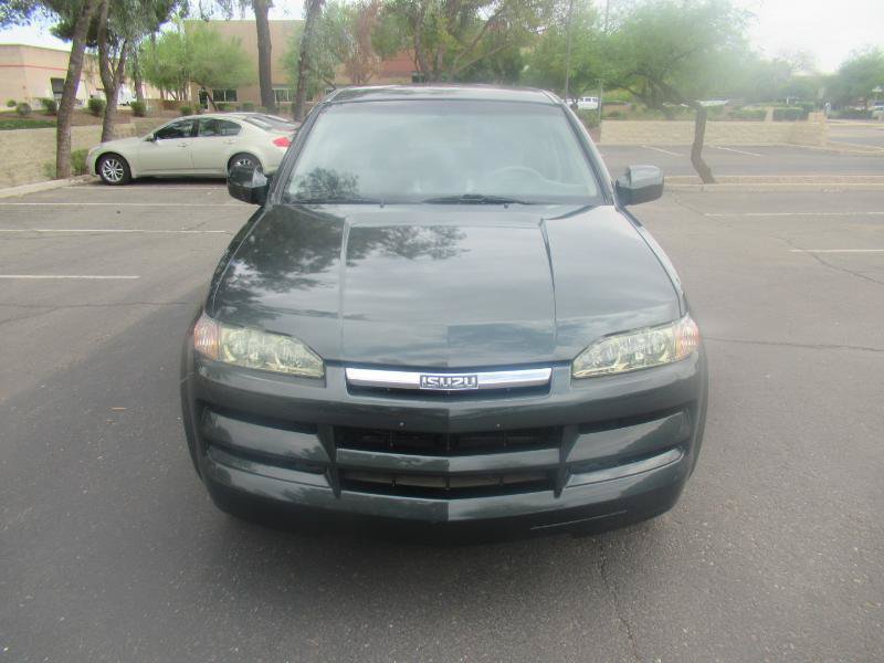 Used 2004 Isuzu Axiom S AWD/4WD image 3