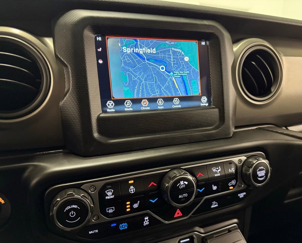 Used 2023 Jeep Wrangler Unlimited w/ Cold Weather Group image 25