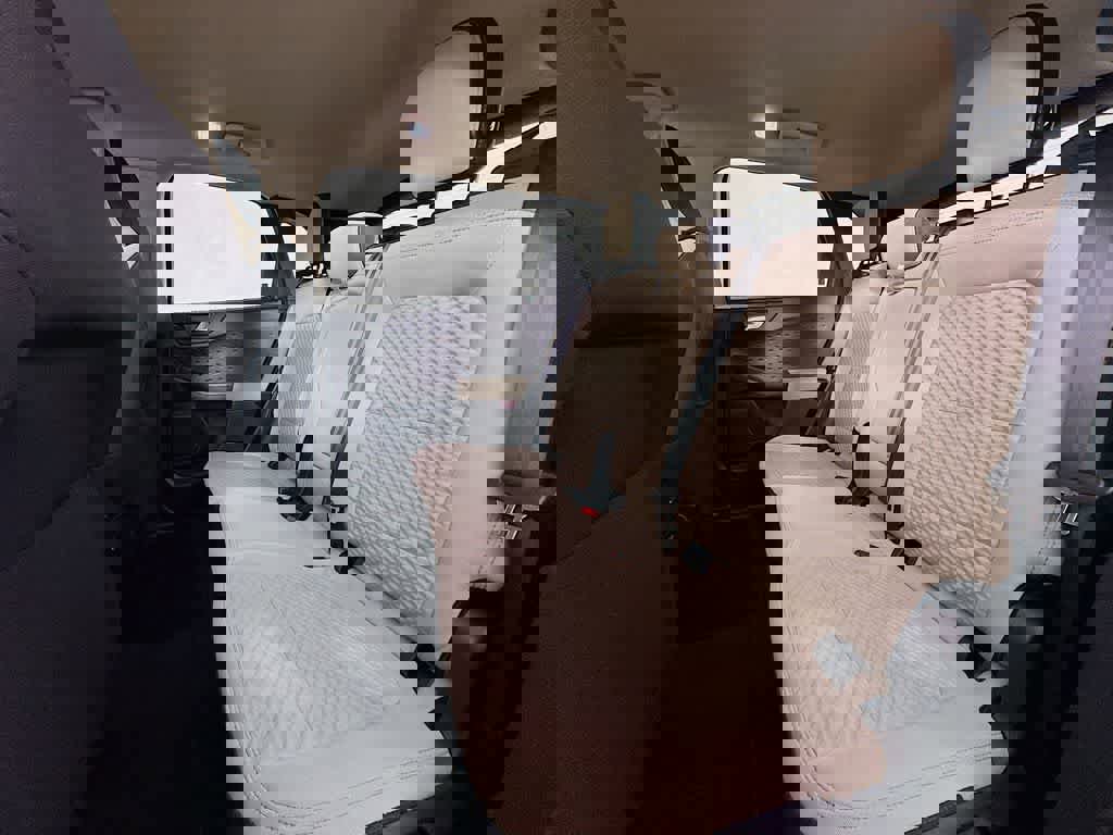 Certified 2020 Ford Escape SE image 32