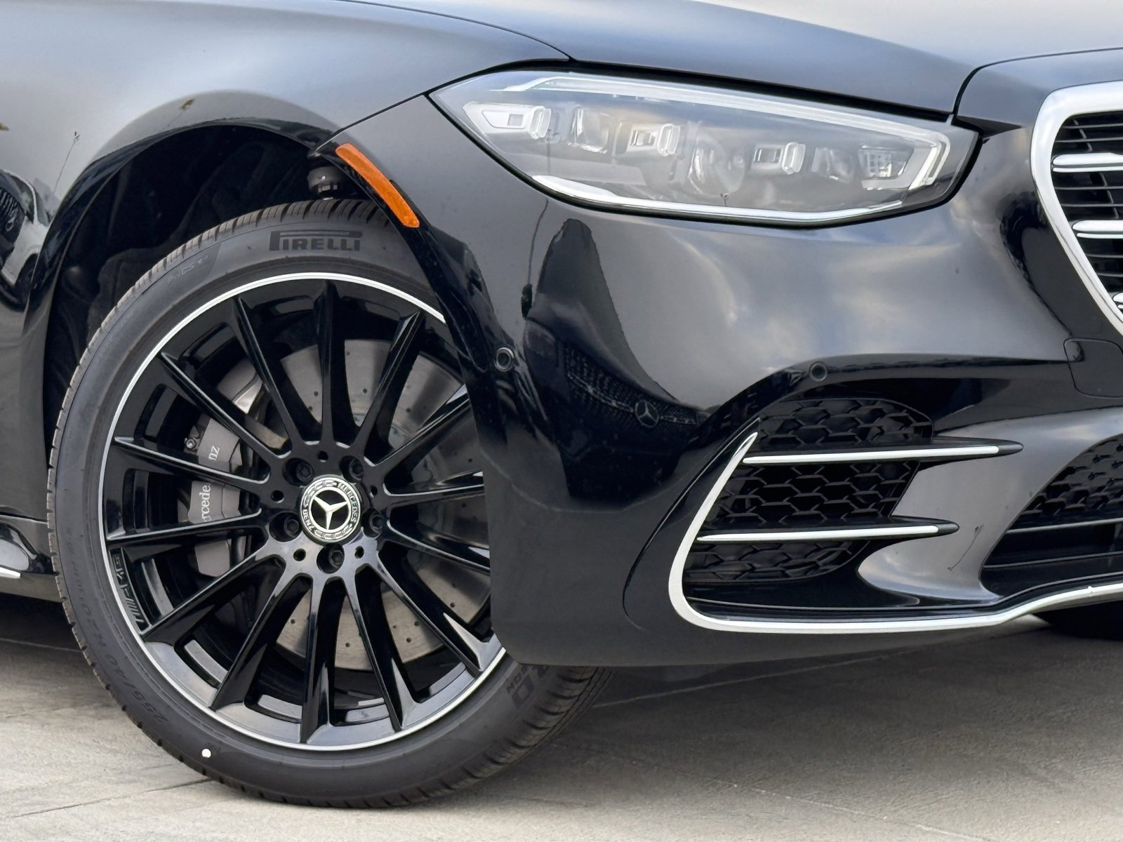 New 2026 Mercedes-Benz S 580 4MATIC Sedan image 4