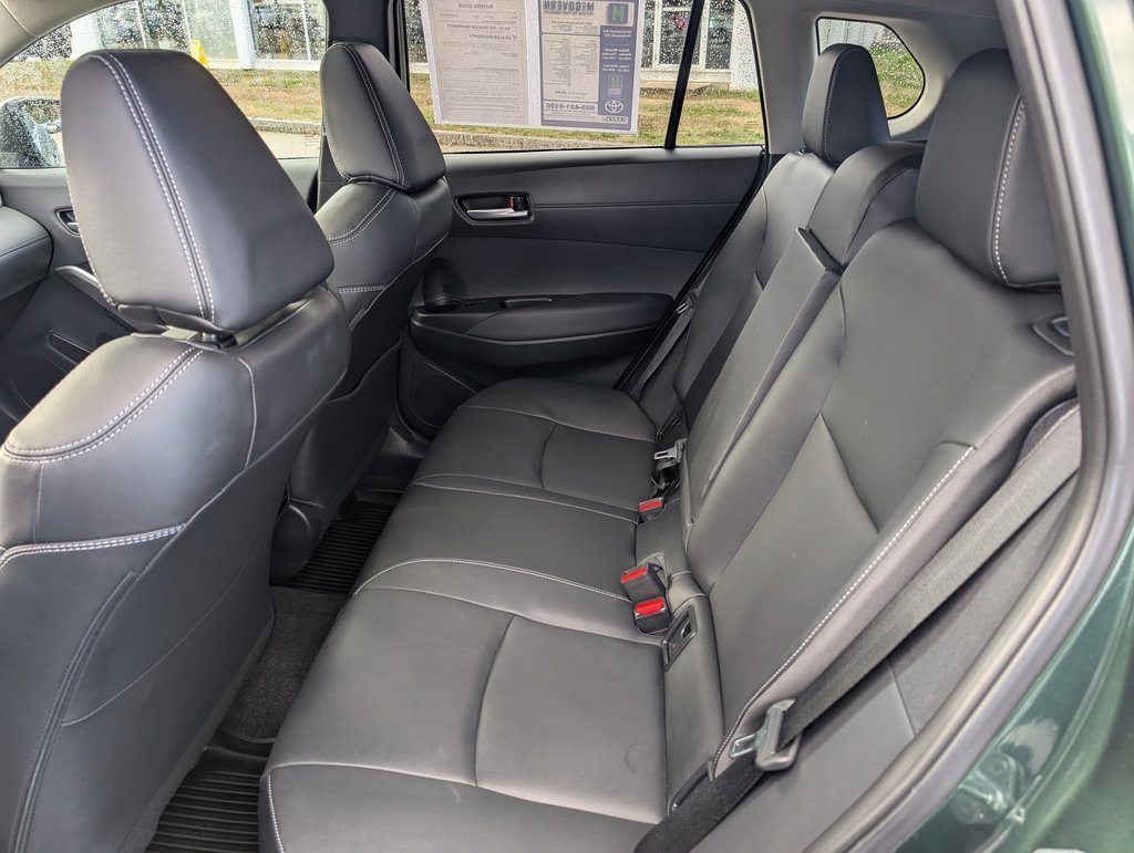 Used 2024 Toyota Corolla Cross XLE w/ Convenience Package image 20