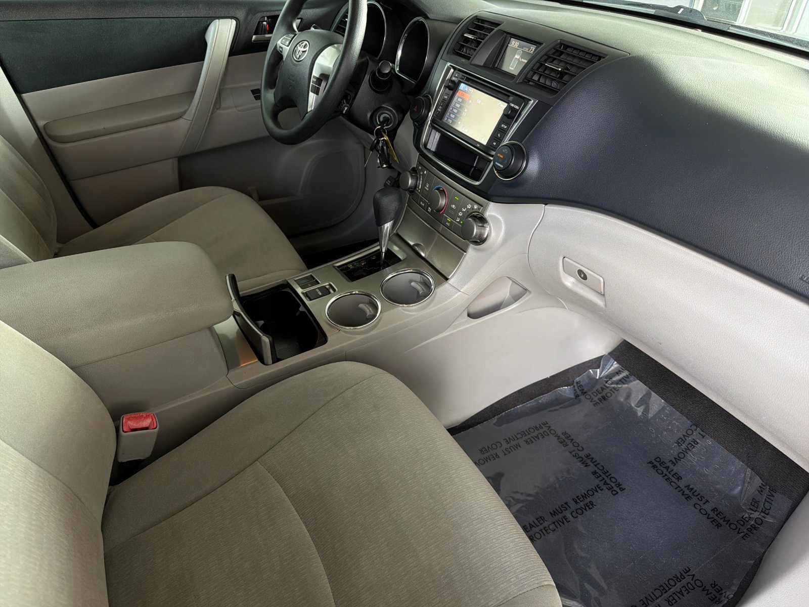 Used 2013 Toyota Highlander Plus FWD image 15
