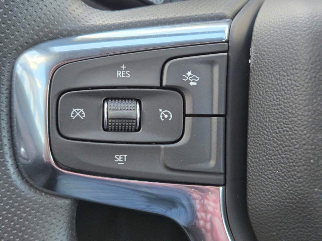 New 2025 Chevrolet Blazer LT w/ Convenience Package image 16