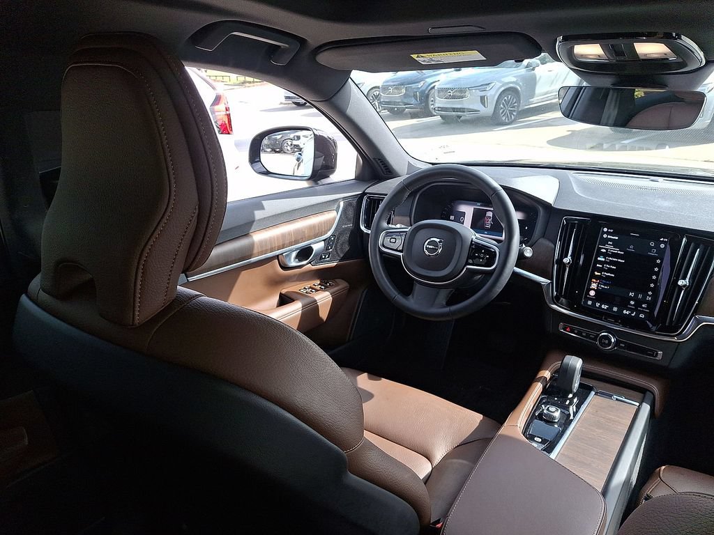 Certified 2024 Volvo V90 B6 Cross Country Plus w/ Protection Package Premier AWD/4WD image 15